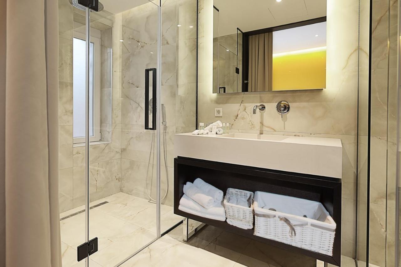 Maccani Black Luxury Suites Belgrado Buitenkant foto