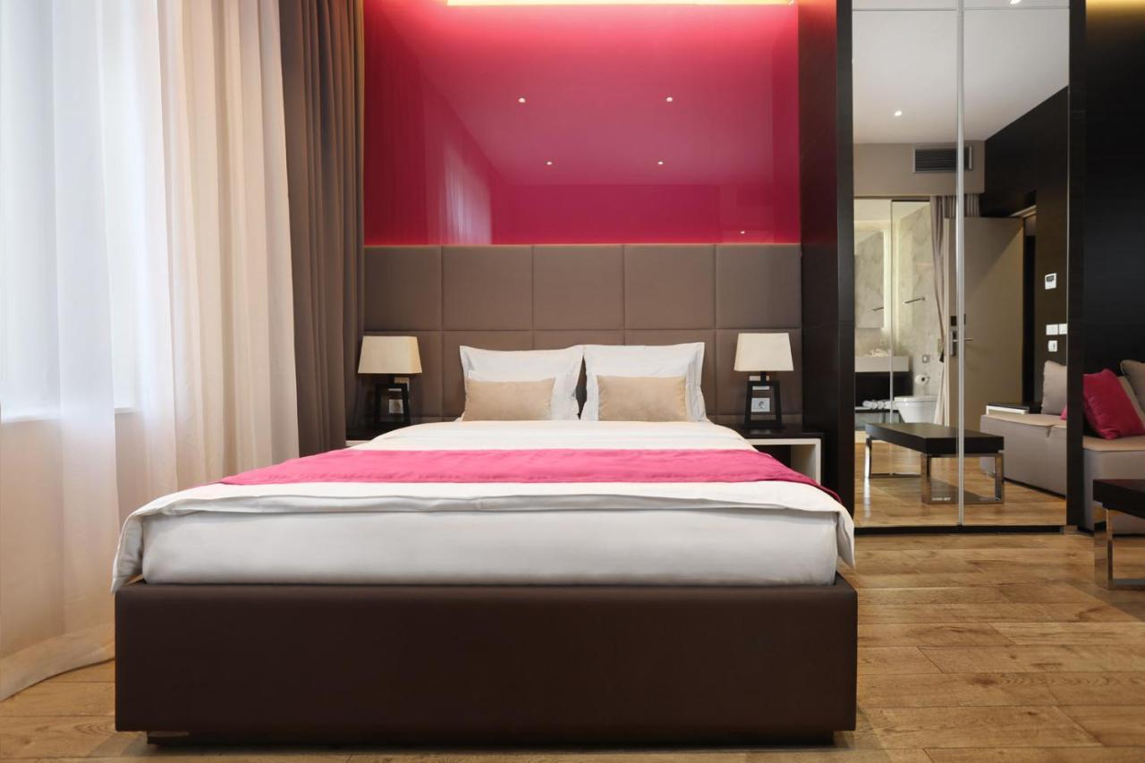 Maccani Black Luxury Suites Belgrado Buitenkant foto