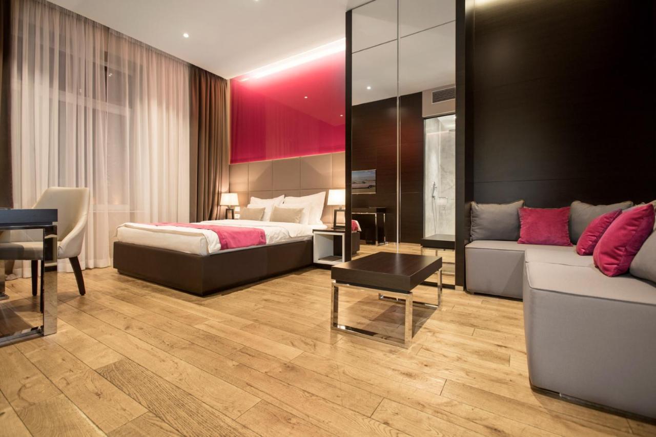 Maccani Black Luxury Suites Belgrado Buitenkant foto
